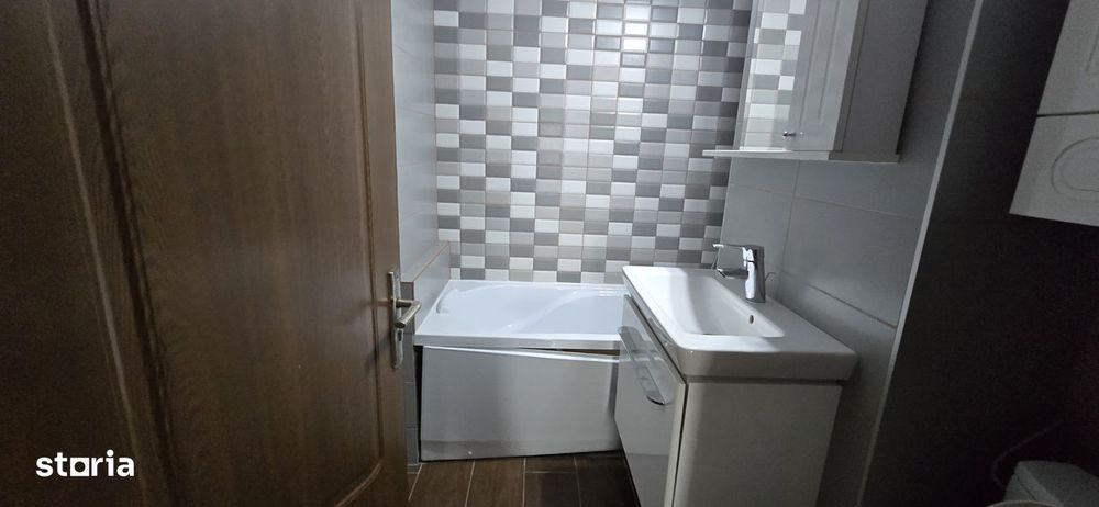 Micro 4 Targoviste , inchiriere apartament 3 camere