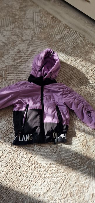 Курточка на девочку 7/8/9лет