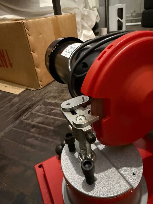 Masina Pentru Ascutit Panze De Circular Holzmann MTY 8-70