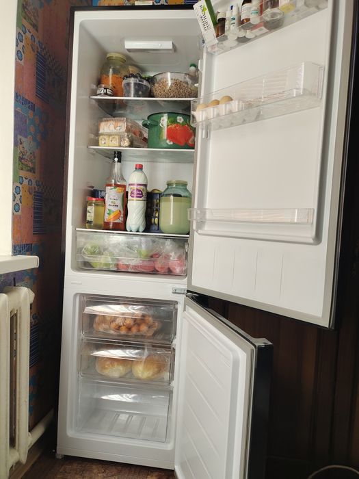 Продам холодильник