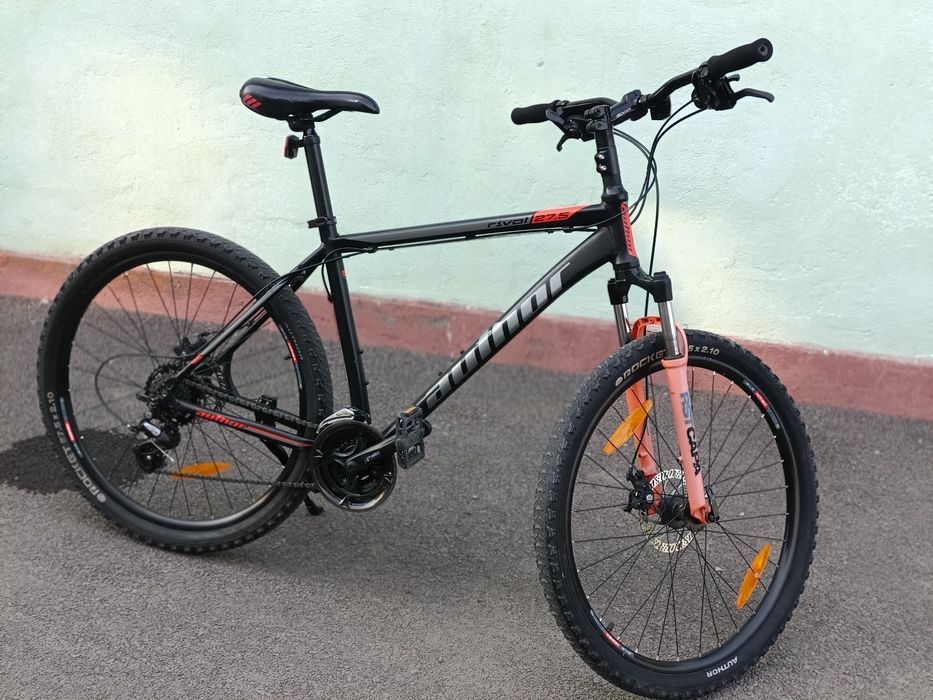 продам фирменный велик author rivol 27.5