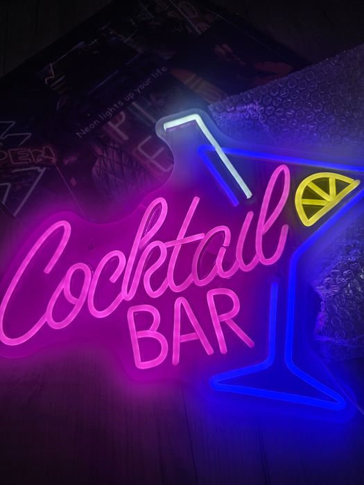Semn luminos cocktail ptr bar