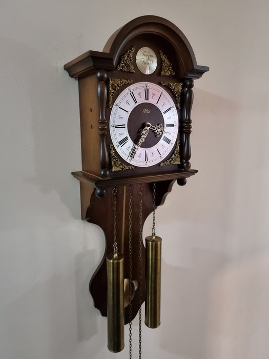Старинен стенен часовник AMS