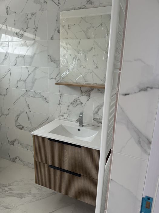 Vila Tancodrom parter +1 Etaj :3 dormitoare 2 bai living bucatarie nou