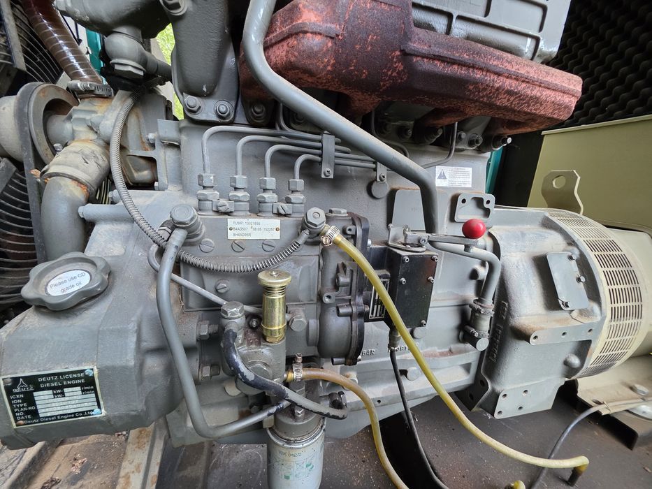 Vând generator cu automatizare Deutz