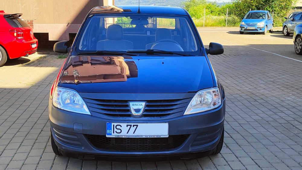 DACIA Logan