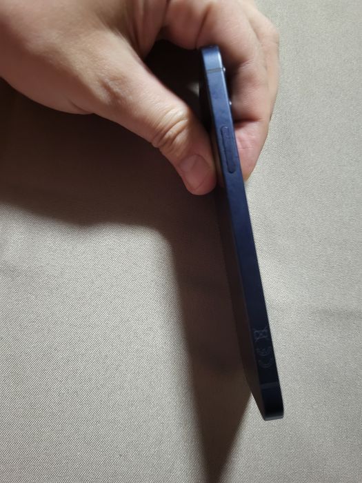 Vand iphone 12 , impecabil !