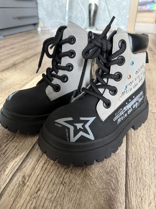 Продам демисизон новые 36 рр