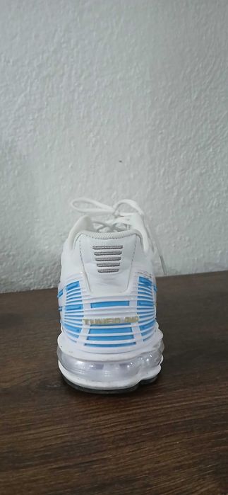 Tn air max plus 3 ,Culoare alb-albastru nr 44
