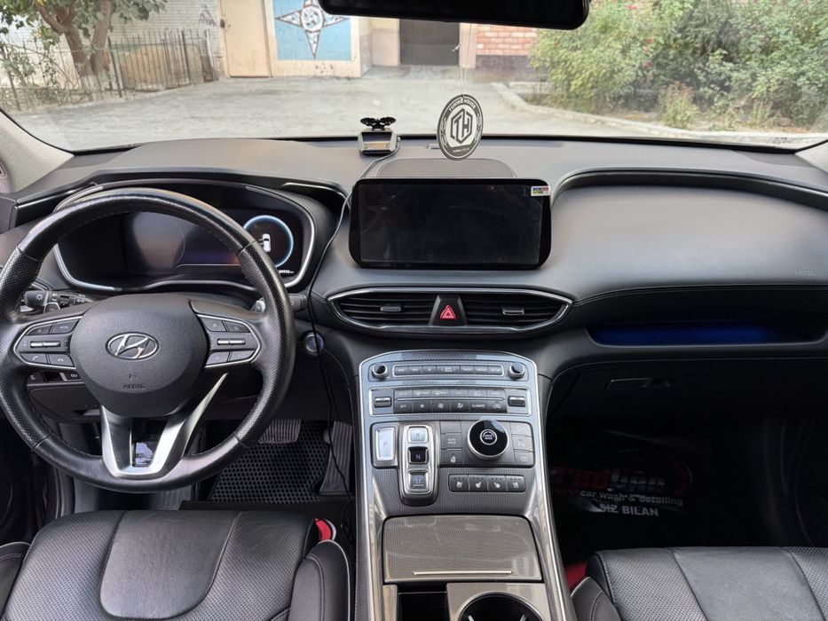 Hyundai Santa Fe 2023 года