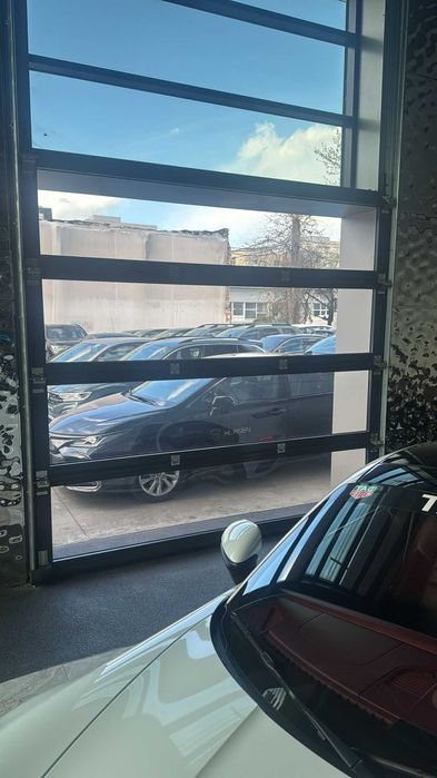 Ușă de garaj Vitrata Complet ALU Antracit - Panouri Full Glazed fara intrerupere - Usa de lux - ca noua disponibila pe stoc!