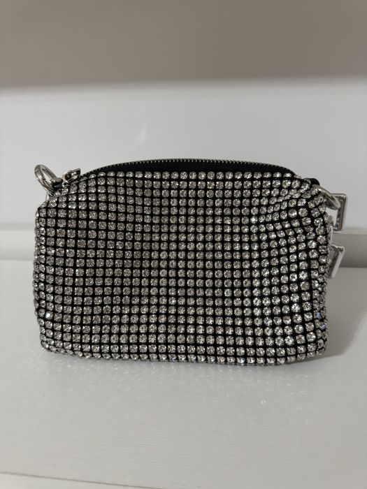 Продам сумку на выход