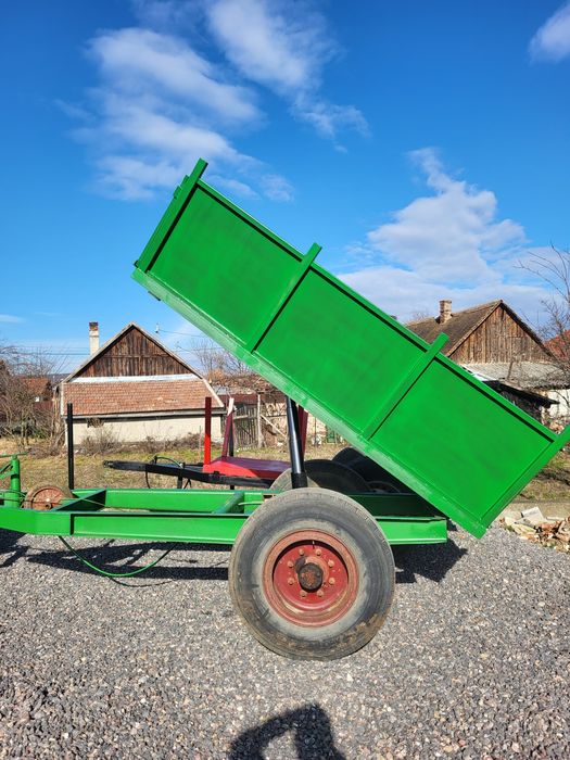 Remorca basculabila tractor