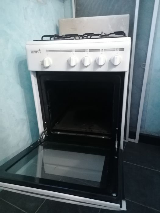 Продам газовую плиту 25 000