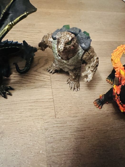 Seria Eldrador jucarii Schleich