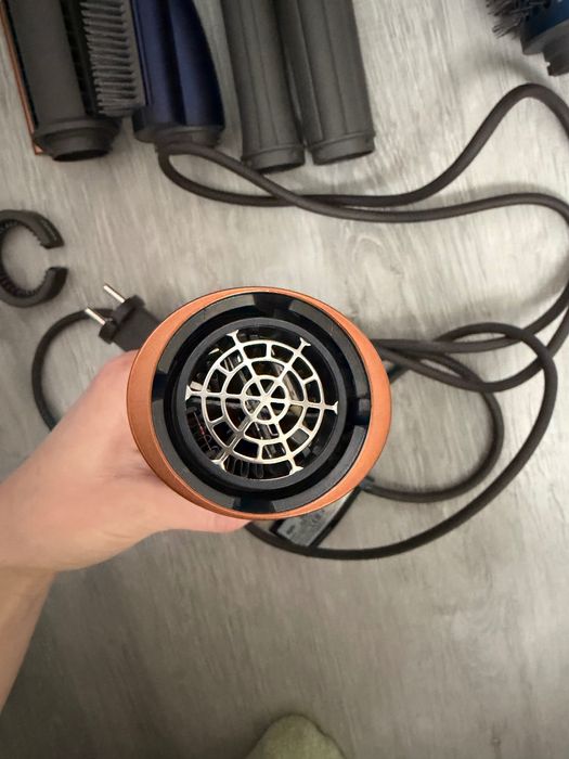 Сешоар за коса Dyson