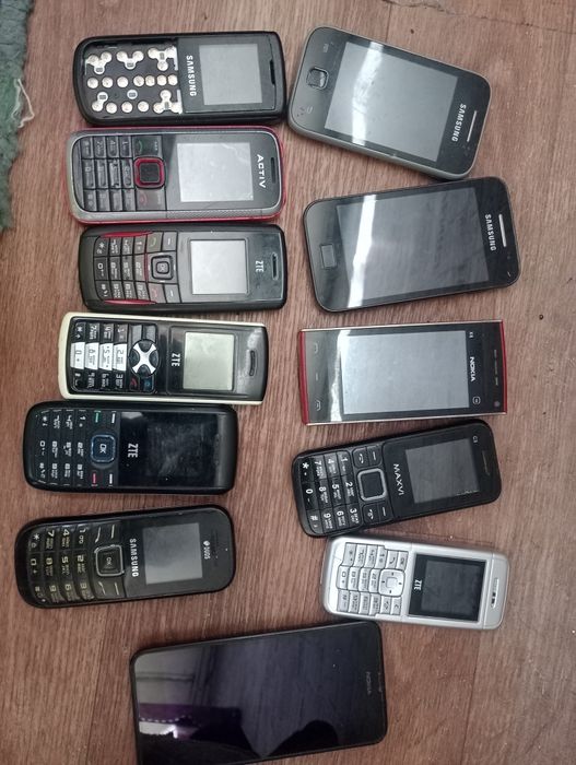Nokia 2.1.  (TA -1080)  +Nokia 3100
