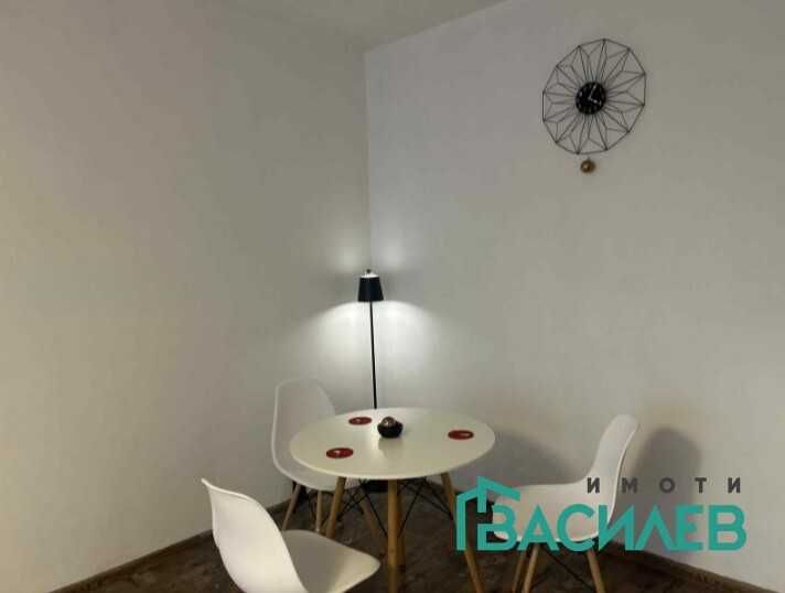 Продава се Двустаен апартамент в София, Център - 58 кв.м за 1317 €/кв.м - Снимка #3