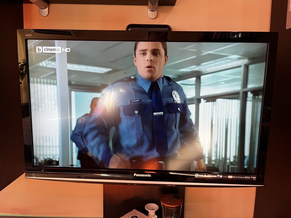 Телевизор Panasonic Viera TX-L37G10E 37 инча