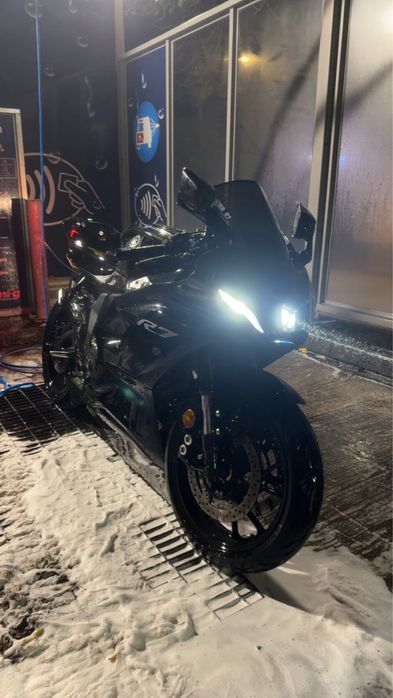 Yamaha r7 2024.