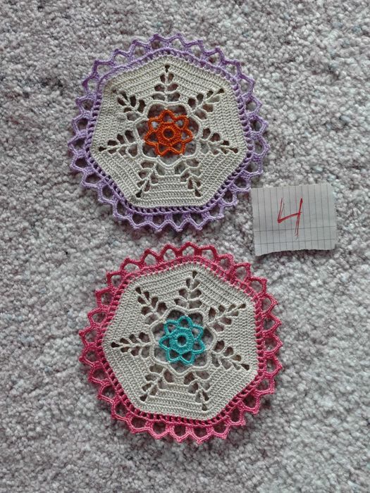 Комплекти за сервиране, ръчно плетени на една кука