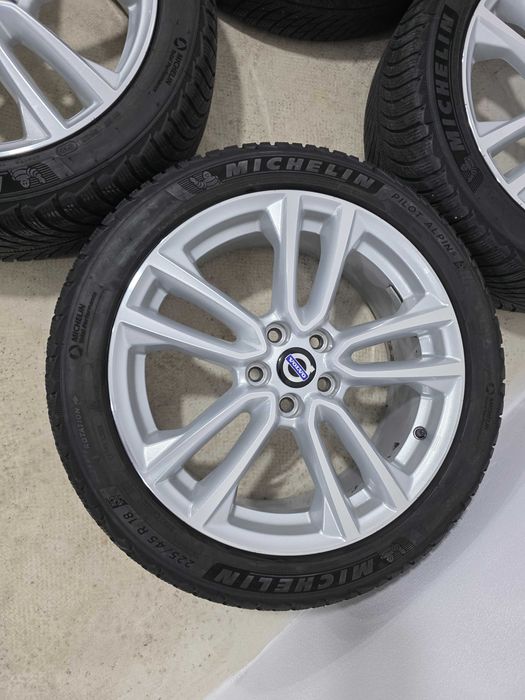 Jante 18 OEM pt Volvo XC40 XC60 V40 V60 5x108 63.4 7.5j et52.5