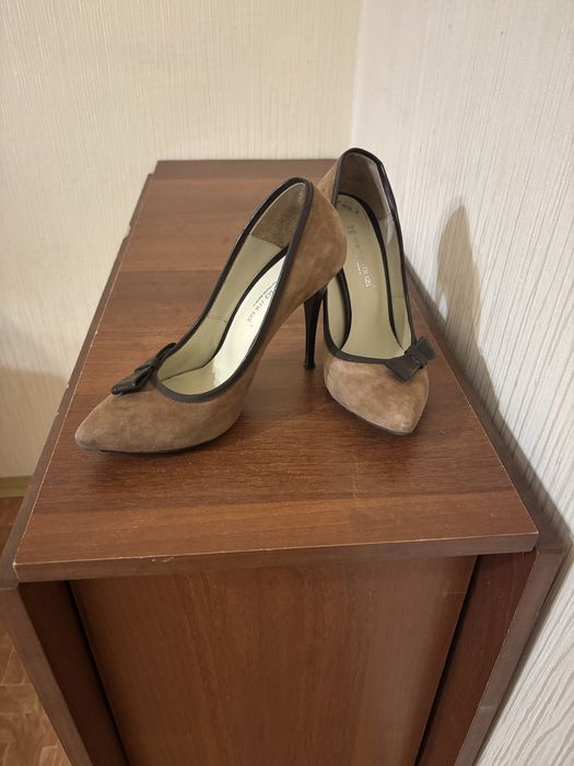 Продам туфли по 5000 тенге