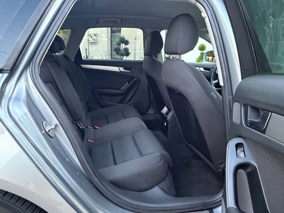 Audi A4 S-line euro 5 motor 2.0 TDi 143 cai