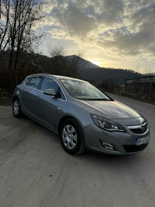 Opel astra J 2010