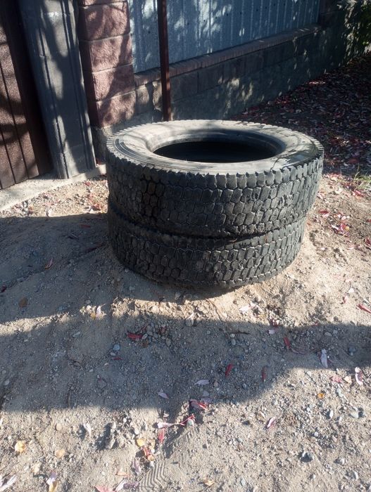 Продам грузовые шины