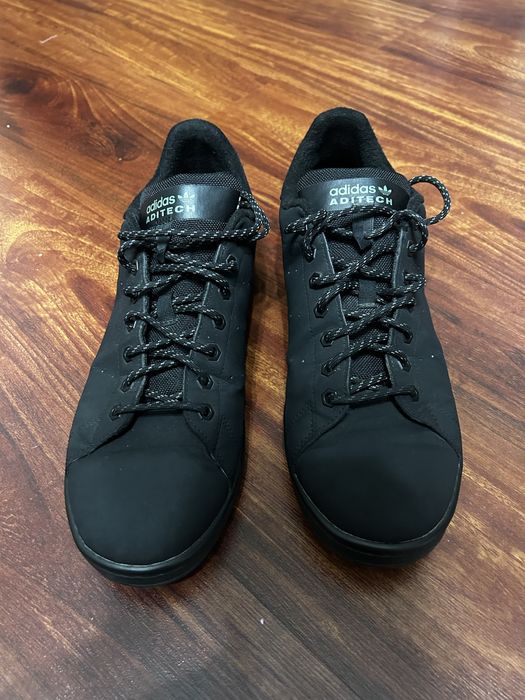 Кроссовки adidas aditech 44р