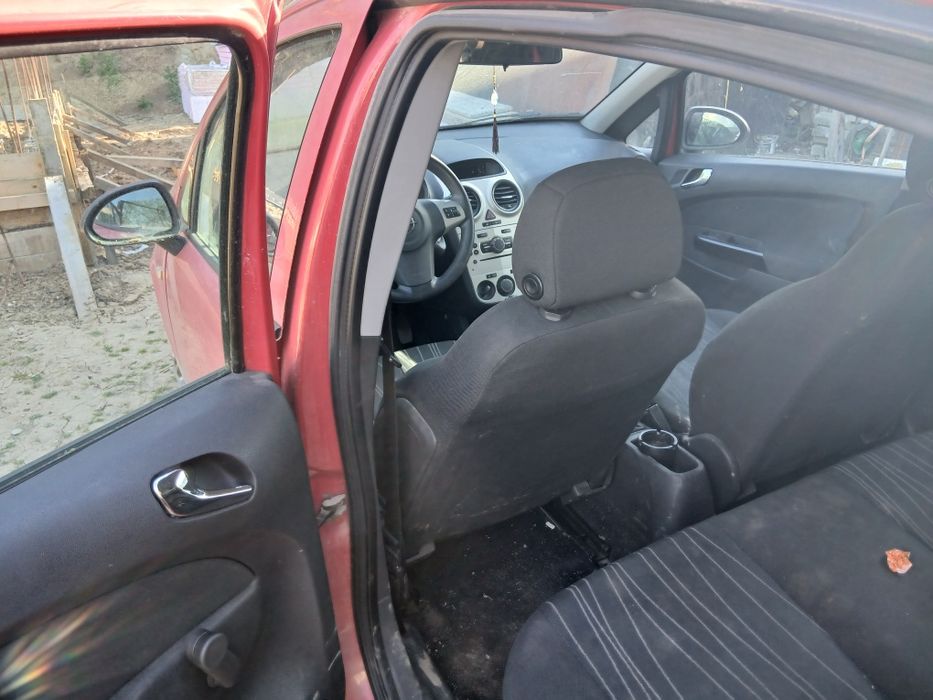 Vând  Opel Corsa