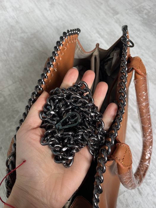 Кафява кожена чанта