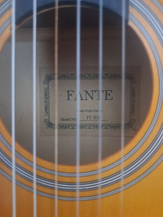 Продам.    гитару