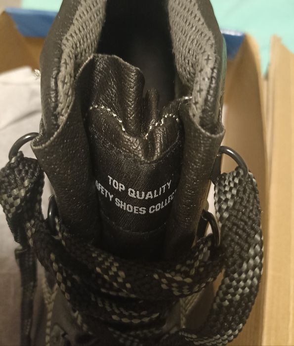 Защитни работни боти II категория