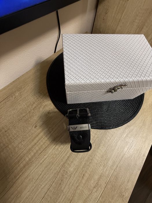 Мъжки колани Lacoste и Armani