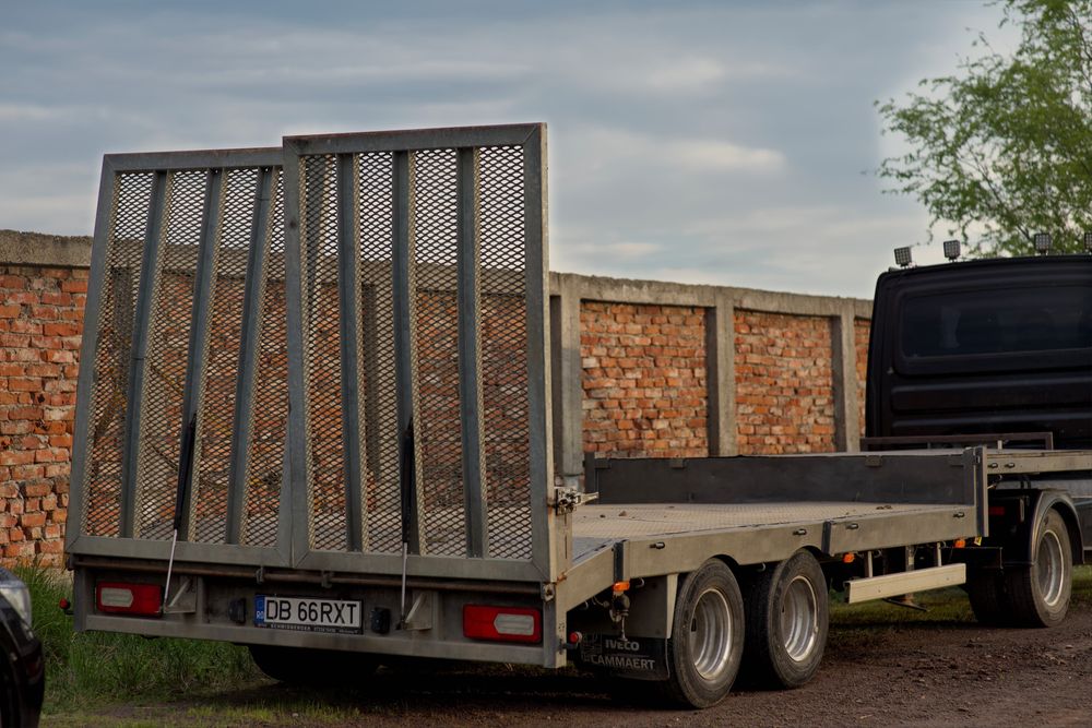MINITIR Iveco 12T Ansamblu Transport Utilaje