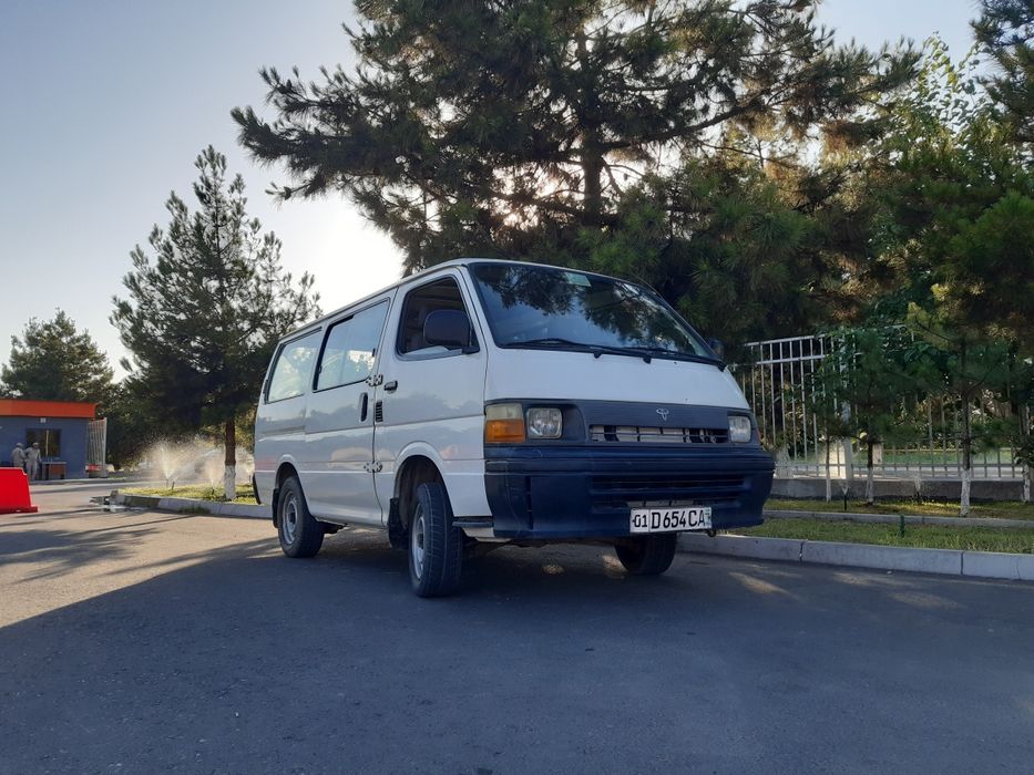 Toyota HiAse tezda sotiladi