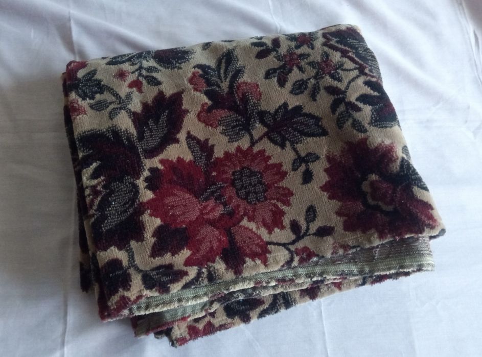 Покривка за маса от социализма