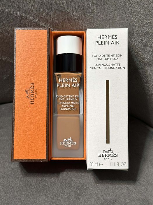Fond de Ten Hermès Plein Air Luminous Matte Foundation (33 ml)ORIGINAL