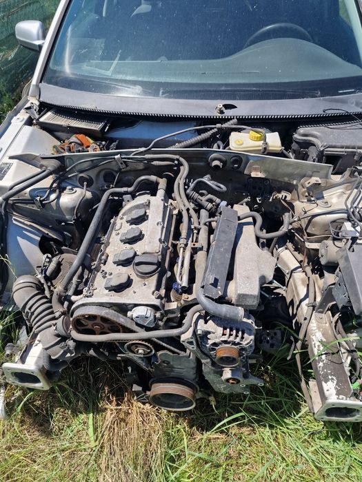 Motor 1.8 turbo de 150 CP + cutie de viteze