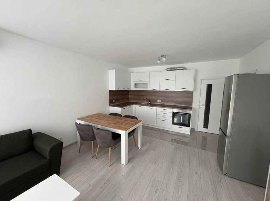 Дава се под наем Двустаен апартамент в София, Надежда 4 - 67 кв.м за 649 € - Снимка #1