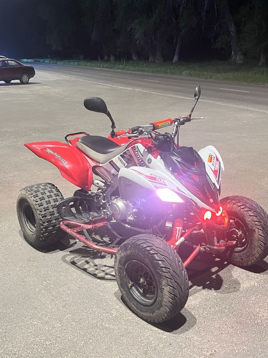 Yamaha raptor yfm700