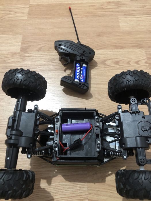 Машинка на радиоуправлении (Распродажа)