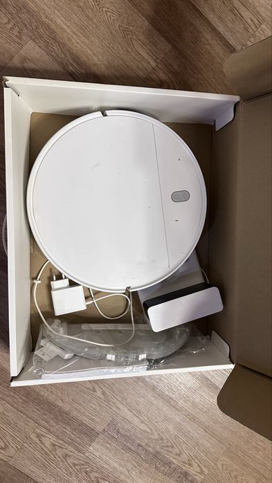 Продам робот пылесос Xiaomi