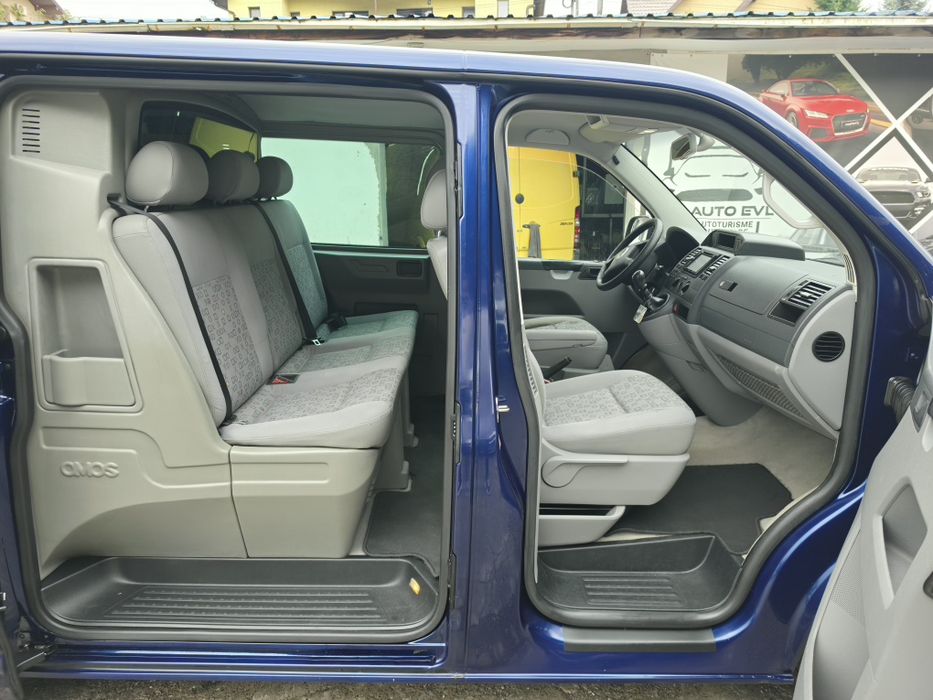 Volkswagen Transporter T5 5locuri 2006 2.5TDI  131CP Livrare