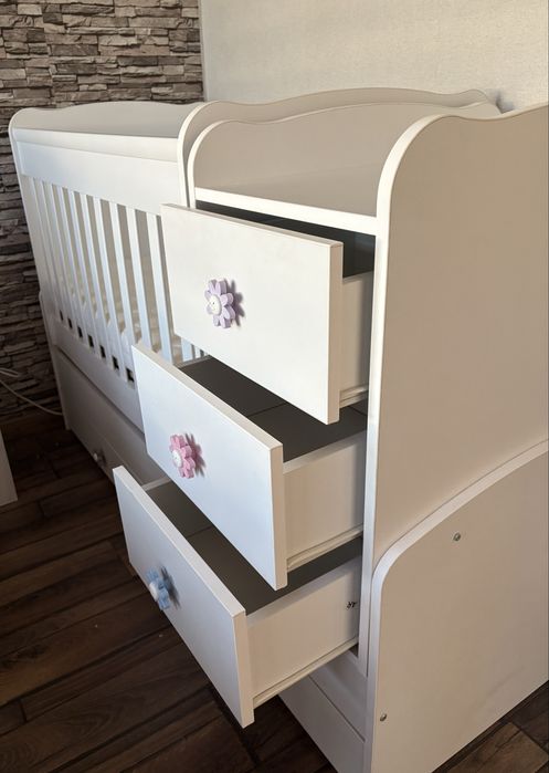 Комбинирана бебешка кошара