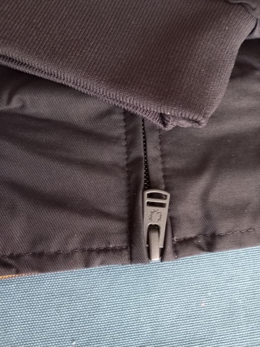 Jachete Fred Perry,noi.