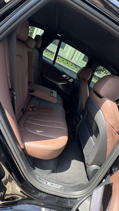BMW X5 xDrive40i G05