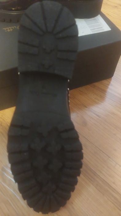 Ботинки от Massimodutti.  Новые.